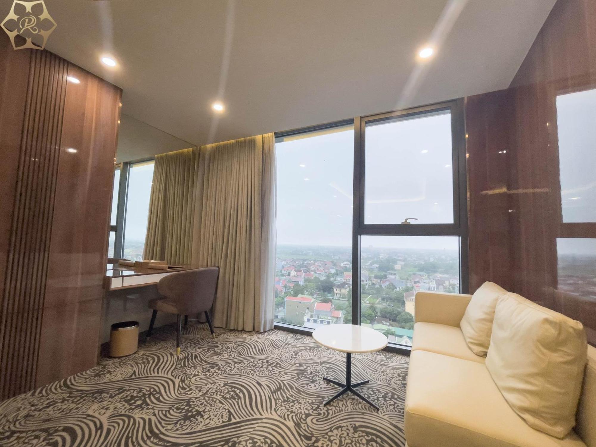 Cua Dong Luxury Hotel Vinh Exteriör bild