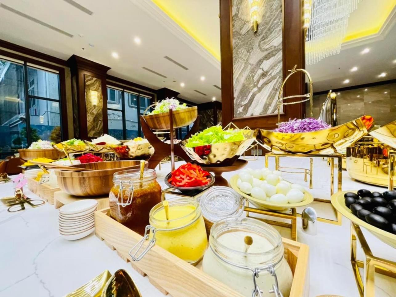 Cua Dong Luxury Hotel Vinh Exteriör bild