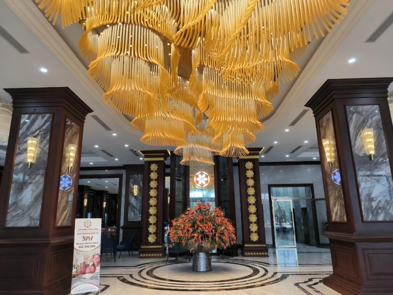 Cua Dong Luxury Hotel Vinh Exteriör bild