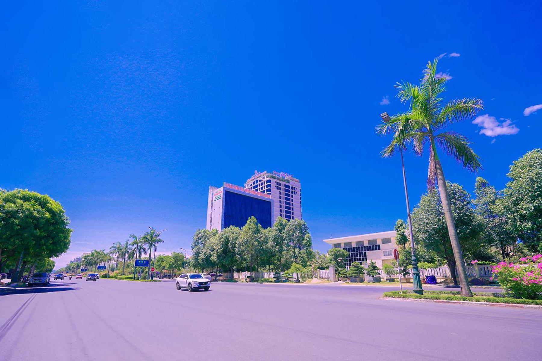Cua Dong Luxury Hotel Vinh Exteriör bild