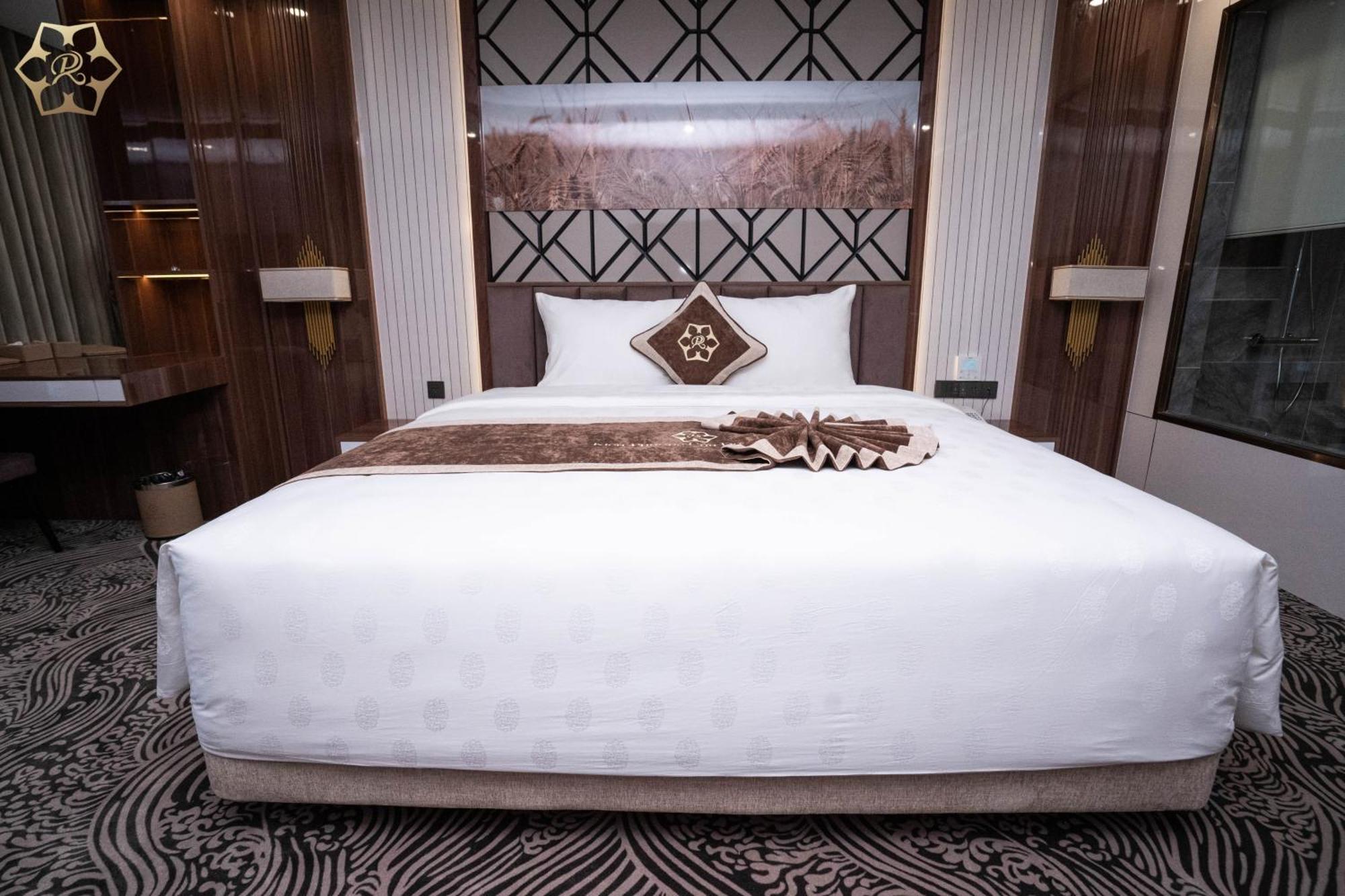 Cua Dong Luxury Hotel Vinh Exteriör bild